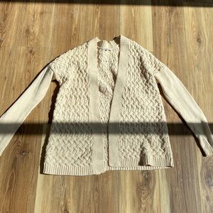 The GAP cream cardigan